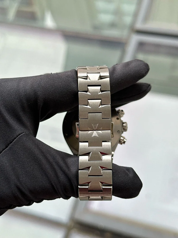 Vacheron Constantin Overseas Chronograph 